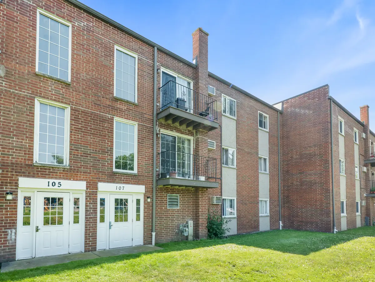 107 W Elk Trail #206, Carol Stream, IL 60188 - #1