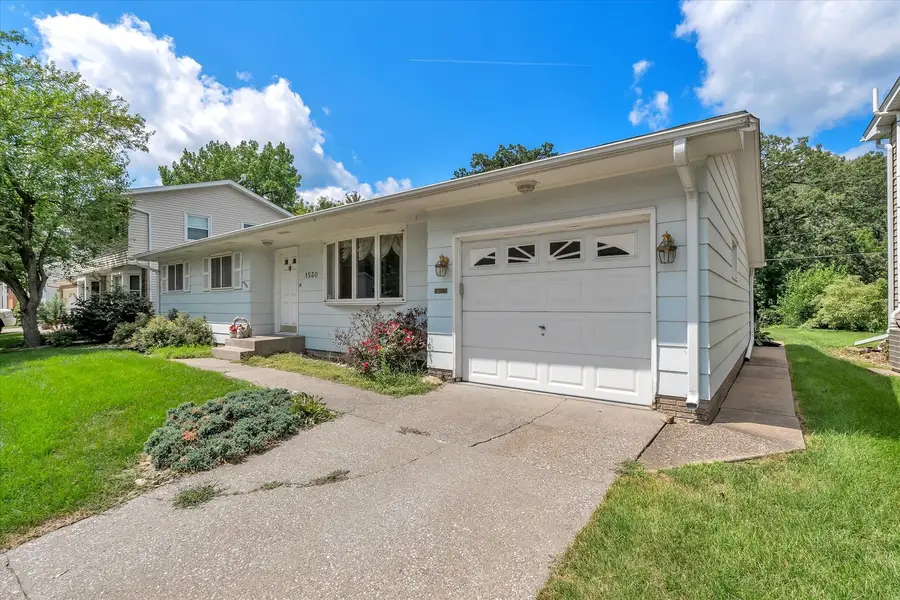 1530 W George Washington Boulevard S, Davenport, IA 52804 - #3