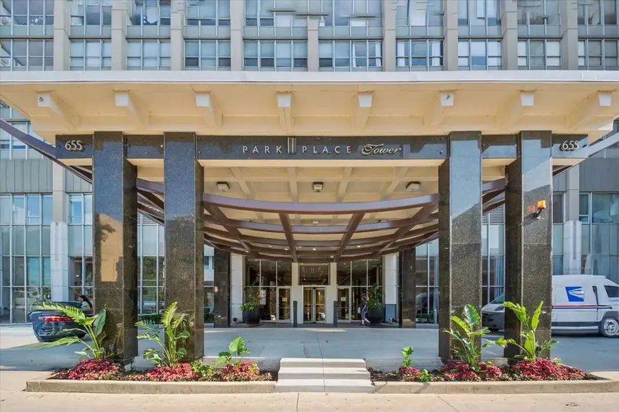 655 W Irving Park Road #402, Chicago, IL 60613 - #2