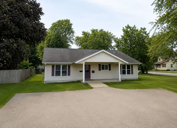 7 Arcade Court, Freeport, IL 61032