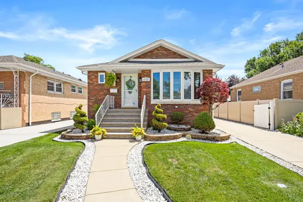 5755 S Nashville Avenue, Chicago, IL 60638