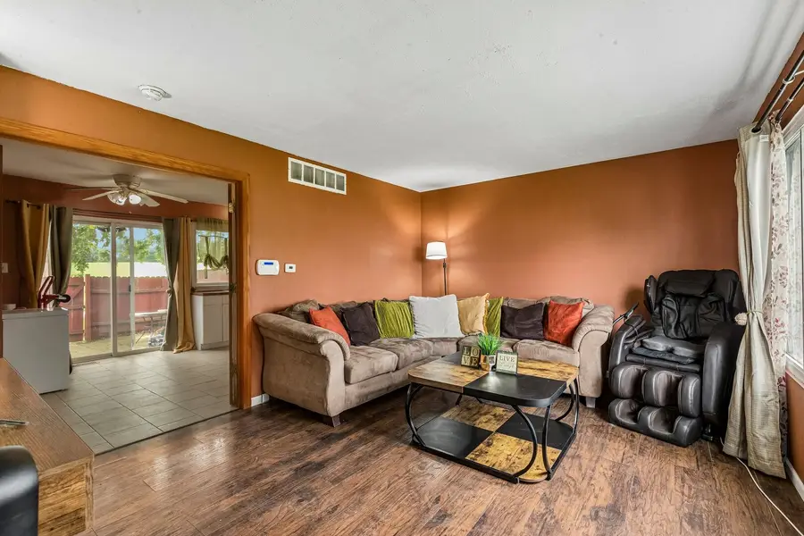 433 Salem Square #6, Bolingbrook, IL 60440 - #3