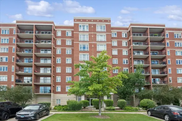 5555 N Cumberland Avenue #710, Chicago, IL 60656