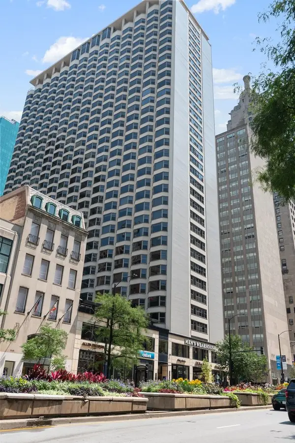 535 N Michigan Avenue #3211, Chicago, IL 60611