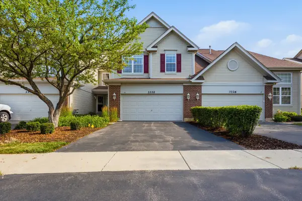 3332 Renard Lane, St. Charles, IL 60175