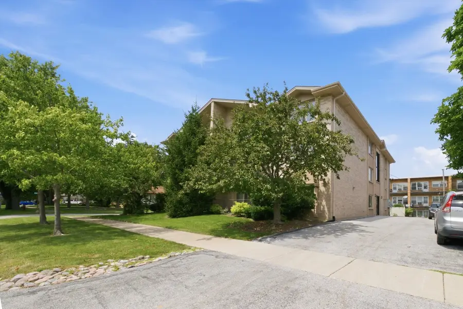 4020 W 105th Street #3E, Oak Lawn, IL 60453 - #3