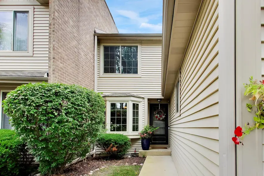 276 E Forest Knoll Drive, Palatine, IL 60074 - #2
