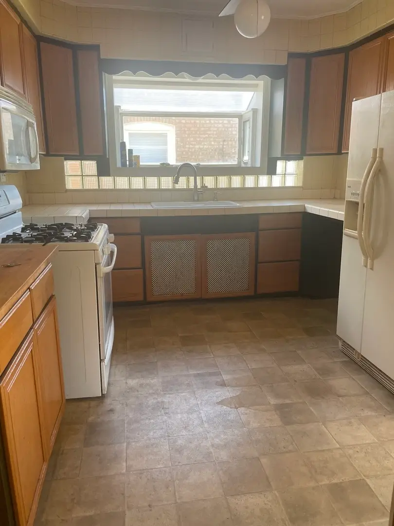 812 S 21st Avenue, Maywood, IL 60153 - #3