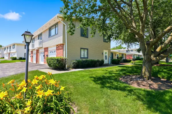 127 Fairlane Court #D, Bloomingdale, IL 60108