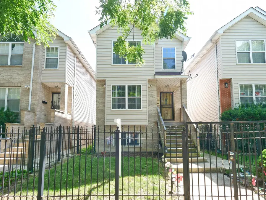 1511 S Karlov Avenue, Chicago, IL 60623 - #2