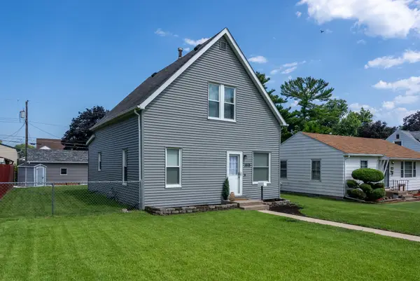 2025 39th Street, Rock Island, IL 61201