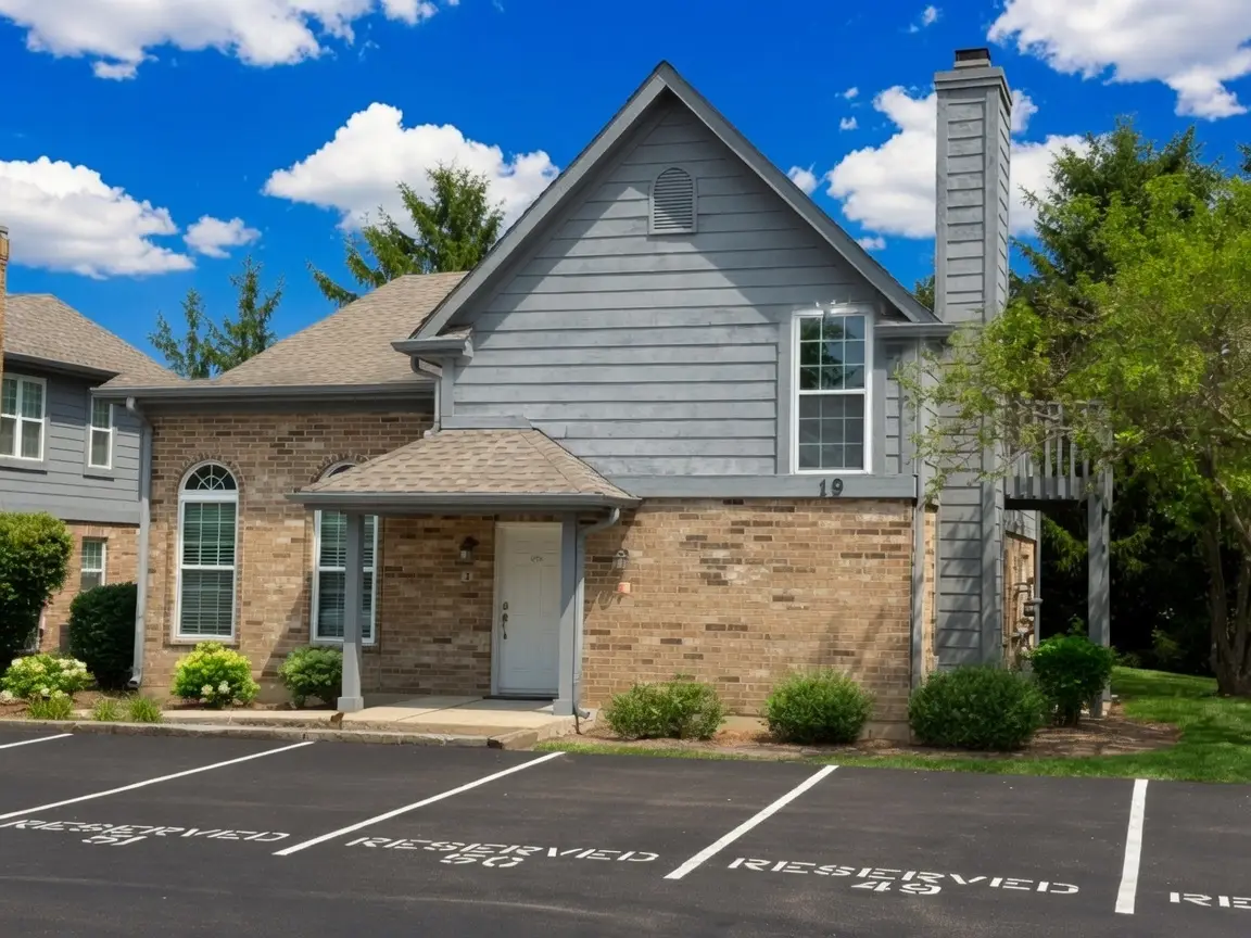 19 Foxcroft Road #103, Naperville, IL 60565 - #1