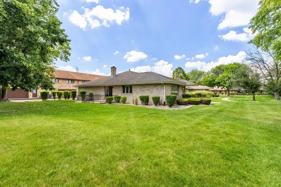 18201 Lynn Drive #109, Orland Park, IL 60467 - #2