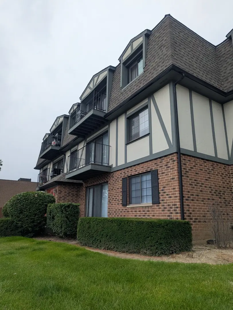 102 Steeple Drive #F, Buffalo Grove, IL 60089 - #2