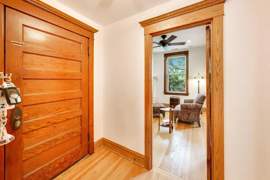 2046 W Cuyler Avenue #3W, Chicago, IL 60618 - #3