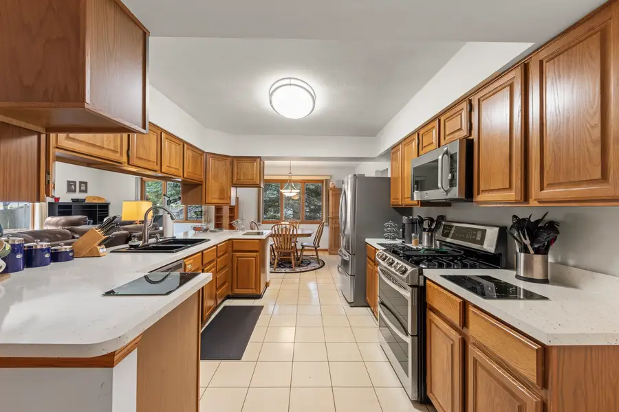 1161 Wakefield Lane, Bartlett, IL 60103 - #3