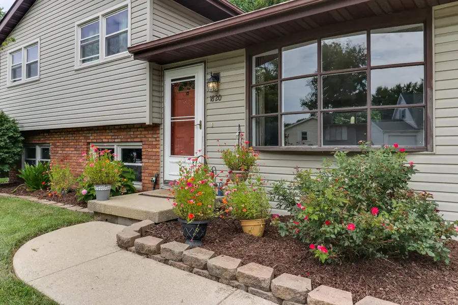 1820 Johnson Drive, Normal, IL 61761 - #2