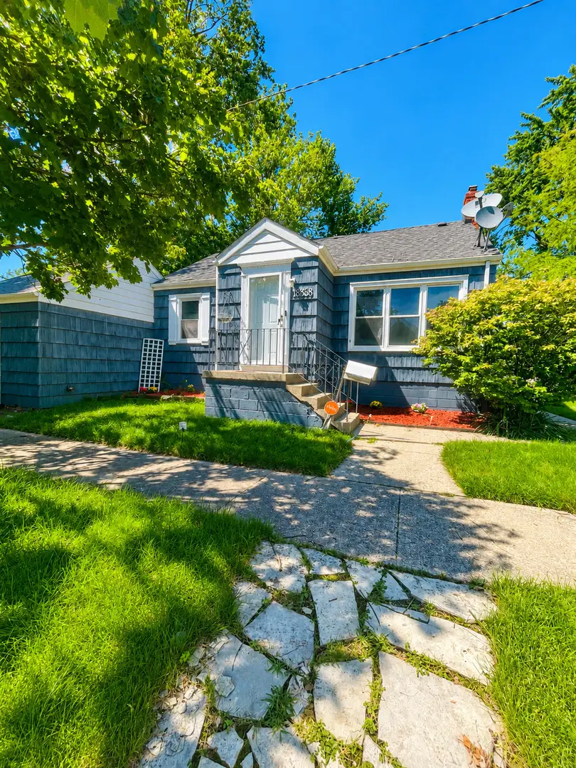 18358 Ridgewood Avenue, Lansing, IL 60438 - #2