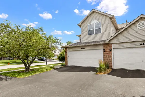 1644 Windward Avenue, Naperville, IL 60563