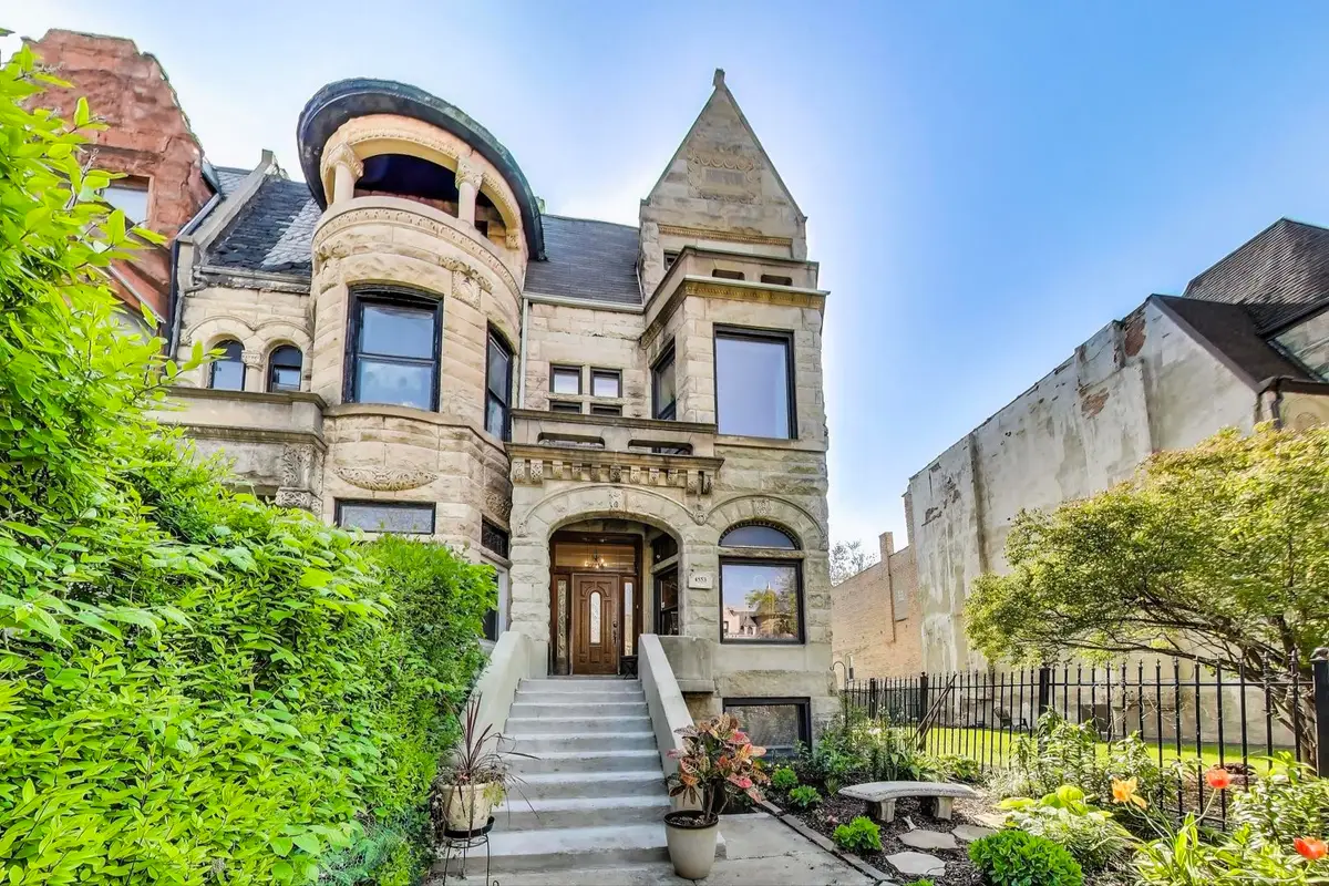 4553 S Ellis Avenue, Chicago, IL 60653 - #1