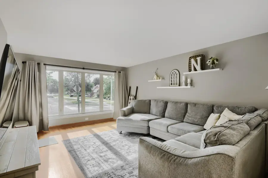 10433 S Harding Avenue, Chicago, IL 60655 - #3