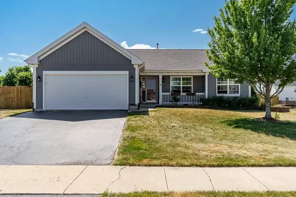 5649 Thribble Cross, Roscoe, IL 61073