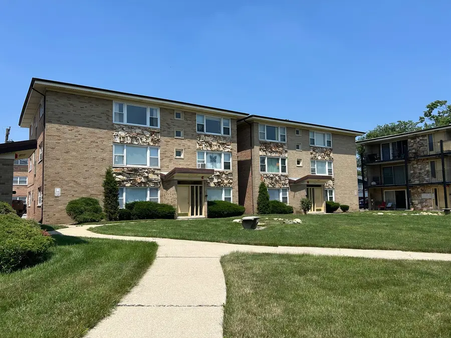 3164 W Meadow Lane Drive #14, Merrionette Park, IL 60803 - #2