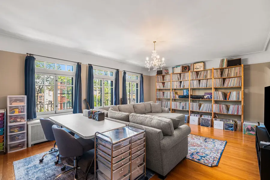 6209 N Mozart Street #3S, Chicago, IL 60659 - #3