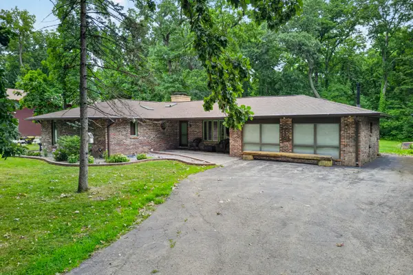 14309 K B Road, Capron, IL 61012