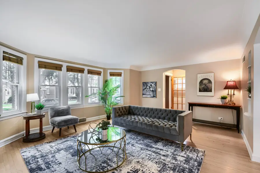 5310 N Lockwood Avenue, Chicago, IL 60630 - #2