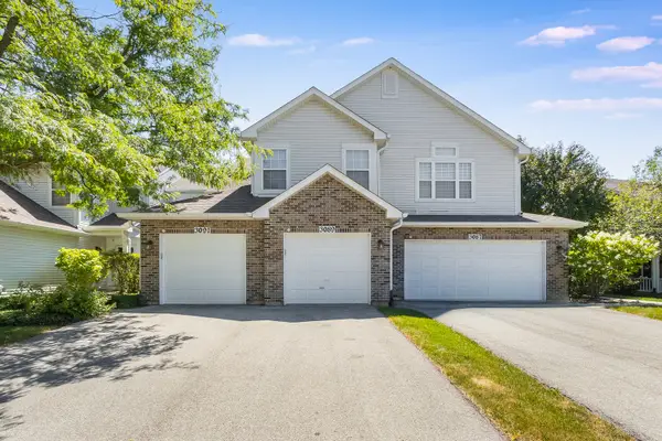 3089 Kentshire Circle #3089, Naperville, IL 60564