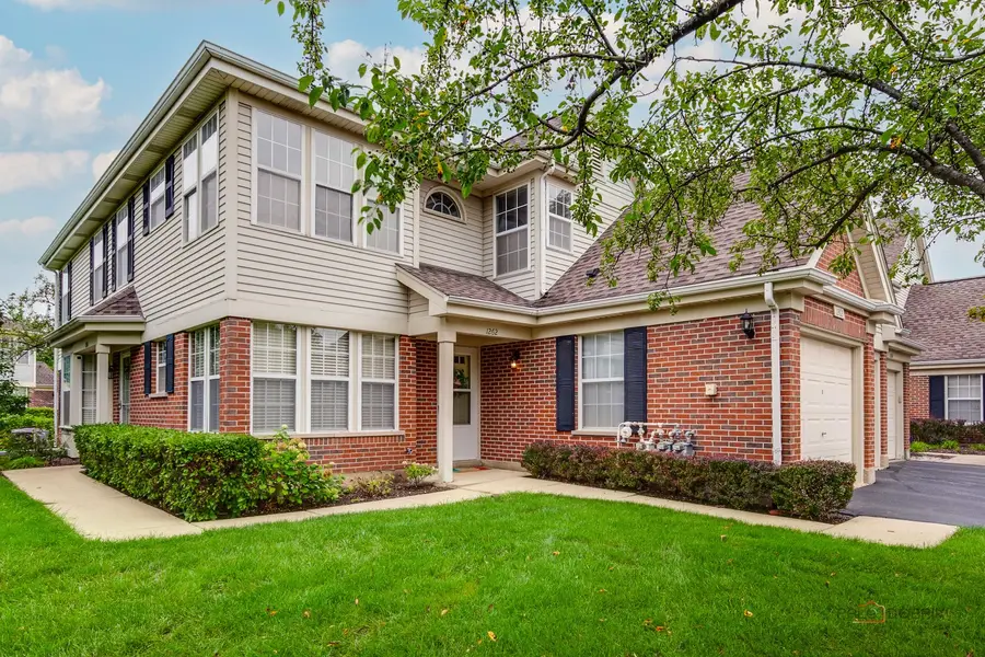 1262 N Wellington Court, Buffalo Grove, IL 60089 - #3