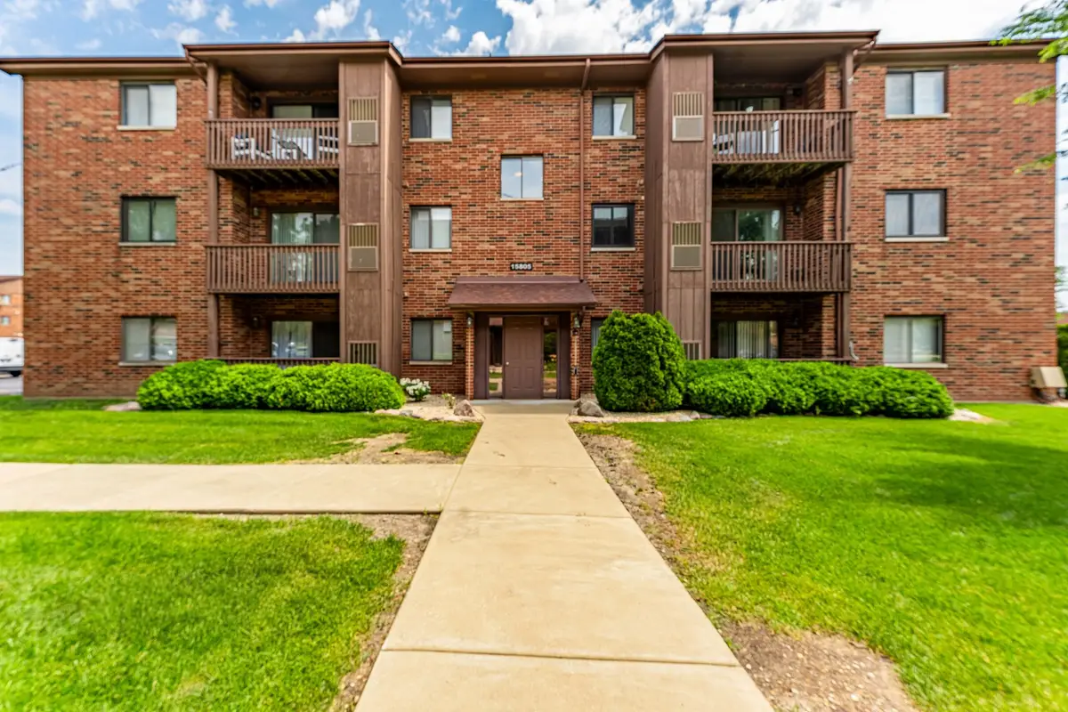 15805 Peggy Lane, Oak Forest, IL 60452 - #1