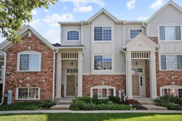 442 Churchill Drive #442, Elgin, IL 60124