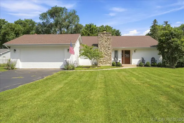 381 Orion Road, Batavia, IL 60510