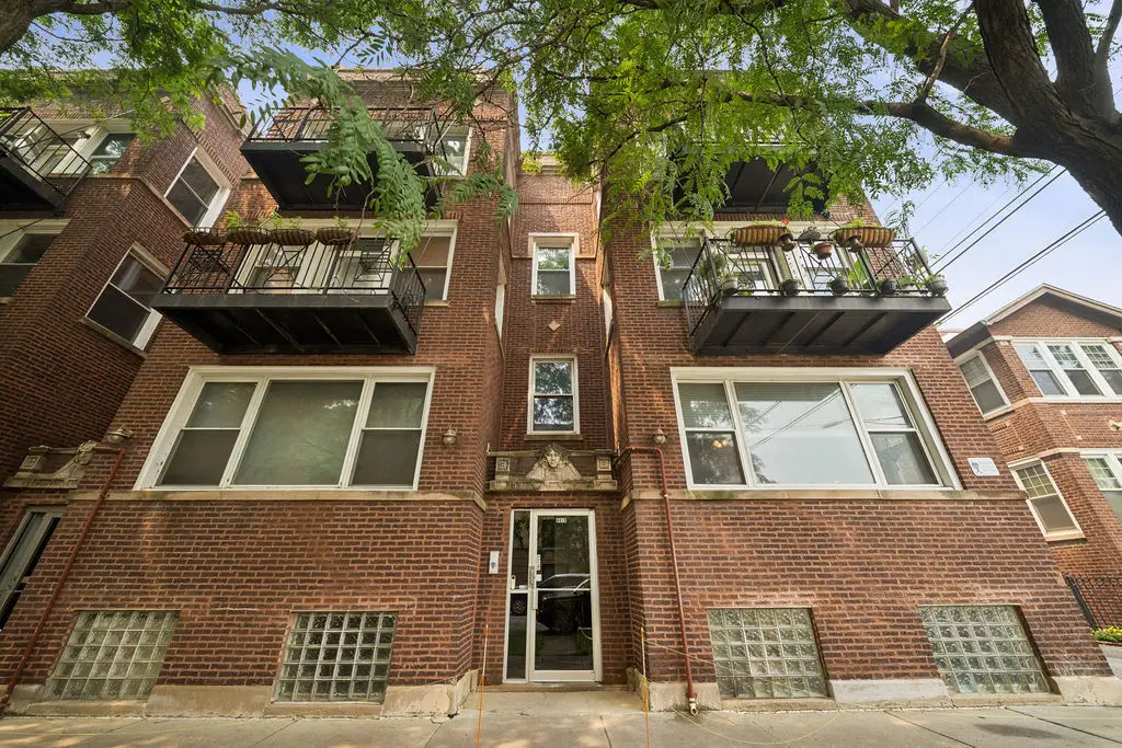 4410 N Sacramento Avenue #1E, Chicago, IL 60625 - #1