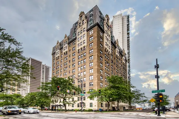 6101 N Sheridan Road #10C, Chicago, IL 60660