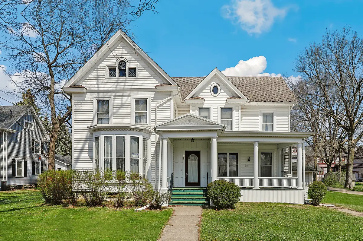 309 E 3rd Street, Sandwich, IL 60548 - #1