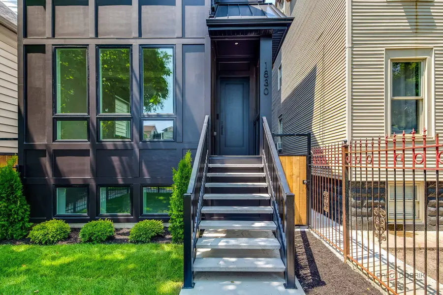 1830 N Saint Louis Avenue, Chicago, IL 60647 - #3