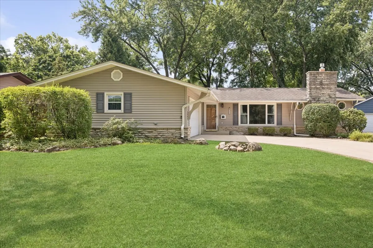 613 65th Street, Downers Grove, IL 60516 - #1