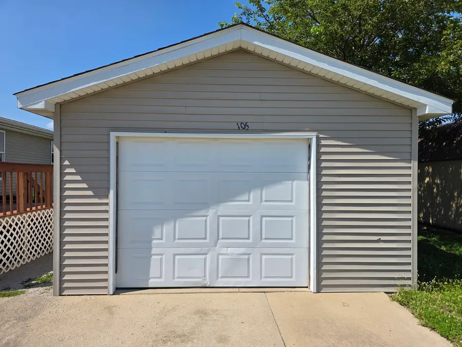 105 Champion Drive, Chenoa, IL 61726 - #3