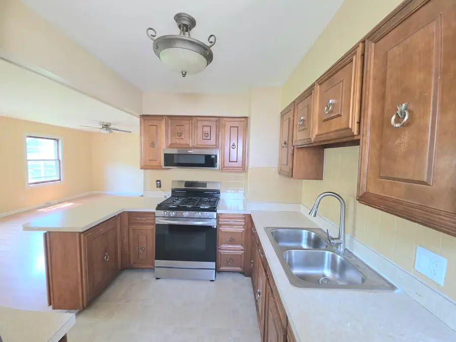 1312 Richmond Street, Joliet, IL 60435 - #2
