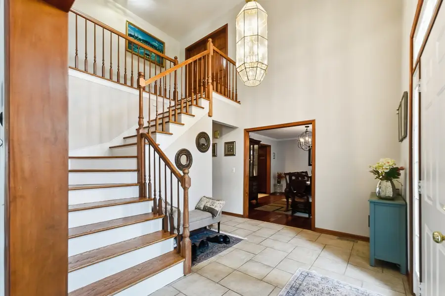 690 Waterford Drive, Des Plaines, IL 60016 - #3