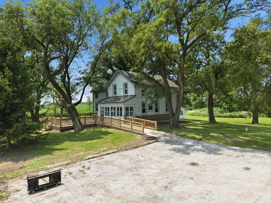 2737 E Indiana Avenue, Beecher, IL 60401 - #2