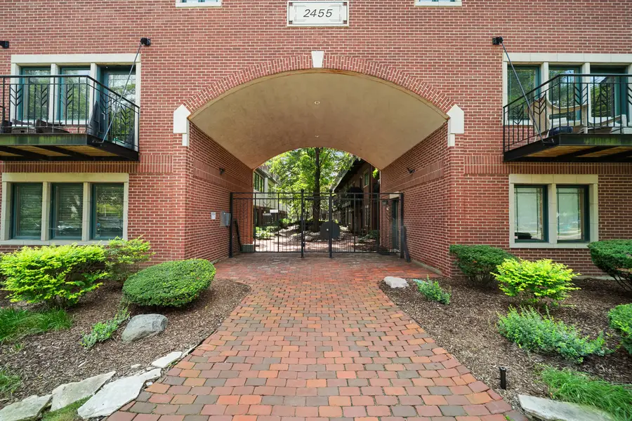 2455 W Ohio Street #8E, Chicago, IL 60612 - #2