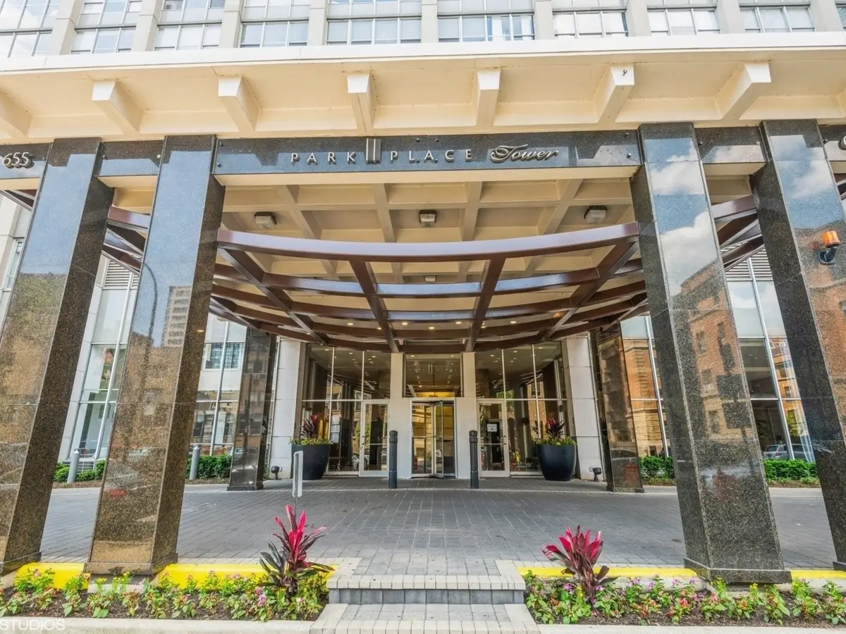 655 W Irving Park Road #5411, Chicago, IL 60613 - #1