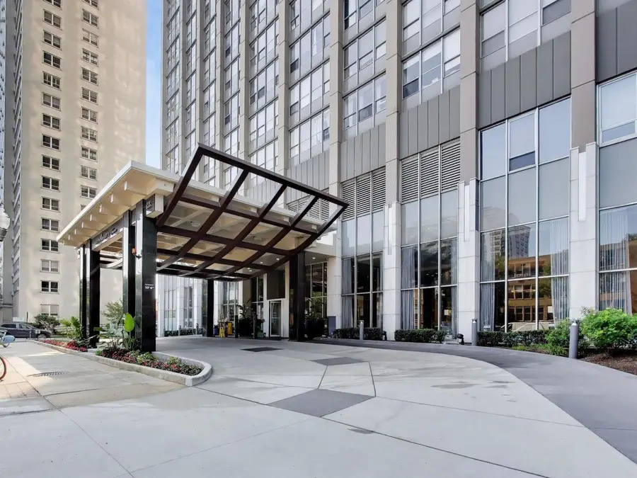 655 W Irving Park Road #5411, Chicago, IL 60613 - #2