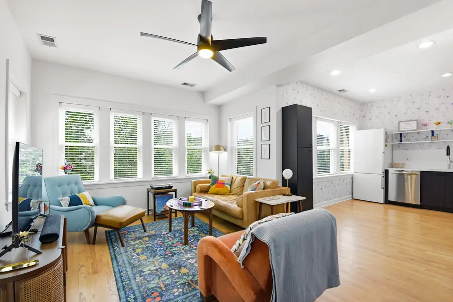 4051 N Southport Avenue #2, Chicago, IL 60613 - #3