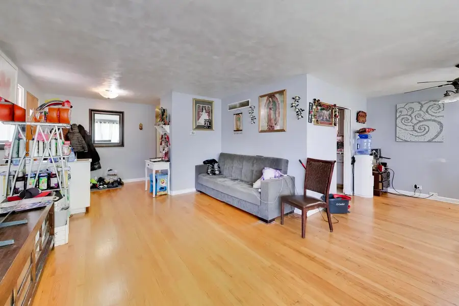 6018 N Campbell Avenue, Chicago, IL 60659 - #3