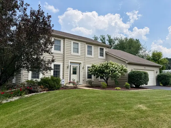 832 Wexford Court, Naperville, IL 60540